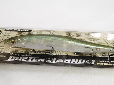 MEGABASS / ONETEN MAGNUM (SUSPENDING) | IchibanTackle.com