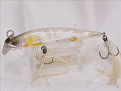 Albino shad (White yakogai)