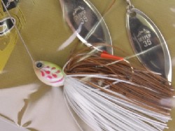 Bleeding brown shad (#507) -Double silver willow