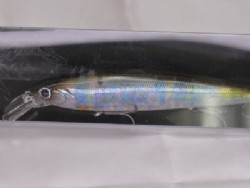 Layered hologram oikawa -Package damaged