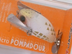 Jackall Pompadour Micro Floating Topwater Lure Makkuro Dokugaeru 1029