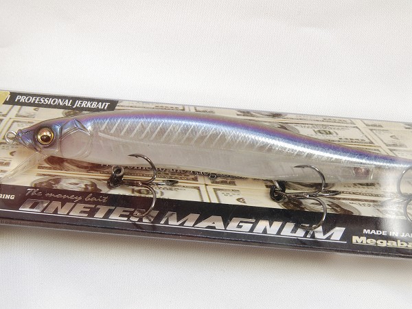 MEGABASS / ONETEN MAGNUM (SUSPENDING) | IchibanTackle.com