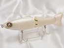 Pearl white (2012 Member limited color)