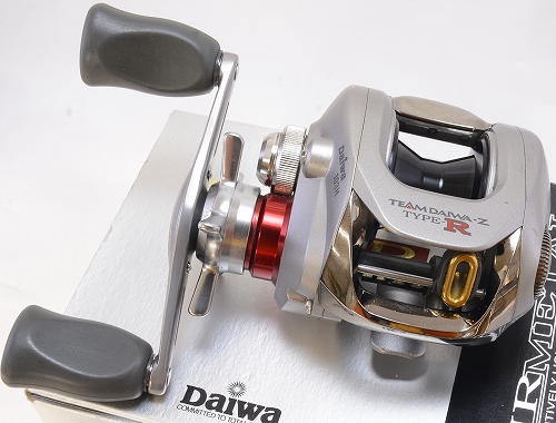 TEAM DAIWA-Z 103H TYPE-R (Right) | IchibanTackle.com