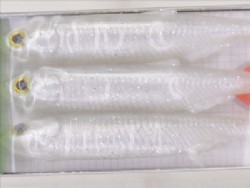 Pearl white silver